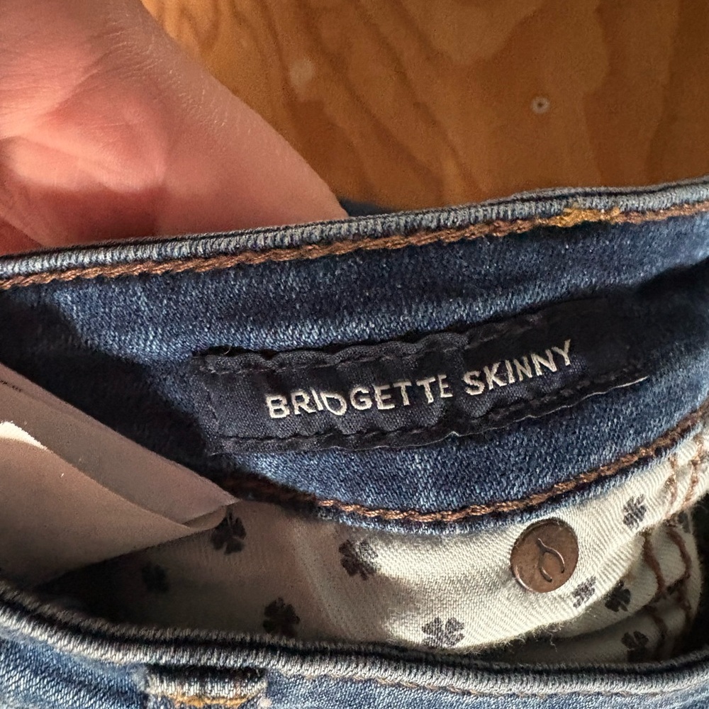Lucky Brand Dark Blue Skinny Jeans - Picture 3 of 3